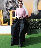 Selena_Gomez_-_Dolittle_Premiere_in_Westwood2C_CA__0111202-41.jpg