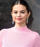 Selena_Gomez_-_Dolittle_Premiere_in_Westwood2C_CA__0111202-65.jpg