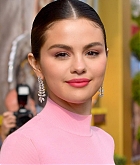Selena_Gomez_-_Dolittle_Premiere_in_Westwood2C_CA__0111202-70.jpg