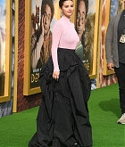 Selena_Gomez_-_Dolittle_Premiere_in_Westwood2C_CA__0111202-75.jpg