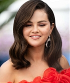 Selena_Gomez_-_Emilia_Perez_Photocall_at_the_77th_annual_Cannes_Film_Festivals_on_May_192C_2024_28.jpg