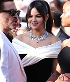 Selena_Gomez_-_Emilia_Perez_Premiere_at_the_77th_annual_Cannes_Film_Festival_on_May_18_01.jpg