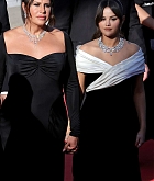 Selena_Gomez_-_Emilia_Perez_Premiere_at_the_77th_annual_Cannes_Film_Festival_on_May_18_08.jpg