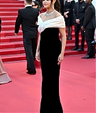 Selena_Gomez_-_Emilia_Perez_Premiere_at_the_77th_annual_Cannes_Film_Festival_on_May_18_44.jpg