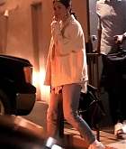 Selena_Gomez_-_Exiting_a_music_studio_in_LA_February_262C_2019-01.jpg