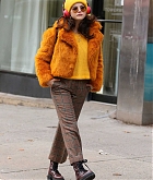 Selena_Gomez_-_Filming_Only_Murders_In_The_Building_in_New_York_City_28December_72C_202029-18.jpg