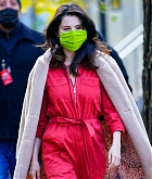 Selena_Gomez_-_Filming_Only_Murders_In_The_Building_in_New_York_City_28December_72C_202029-20.jpg