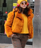 Selena_Gomez_-_Filming_Only_Murders_In_The_Building_in_New_York_City_28December_72C_202029-22.jpg
