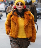 Selena_Gomez_-_Filming_Only_Murders_In_The_Building_in_New_York_City_28December_72C_202029-39.jpg