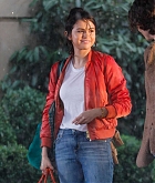 Selena_Gomez_-_Filming_Woody_Allen_Secret_Project_in_New_York_on_September_20-07.jpg