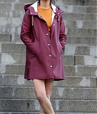 Selena_Gomez_-_Filming_Woody_Allen_film_in_NYC_on_October_4-14.jpg