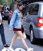 Selena_Gomez_-_Filming_Woody_Allen_film_in_NYC_on_September_18-02.jpg