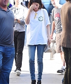 Selena_Gomez_-_Filming_Woody_Allen_film_in_NYC_on_September_22-14.jpg