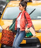 Selena_Gomez_-_Filming_Woody_Allen_film_with_her_puppy_in_NYC_on_September_19-37.jpg