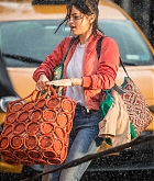 Selena_Gomez_-_Filming_Woody_Allen_film_with_her_puppy_in_NYC_on_September_19-39.jpg