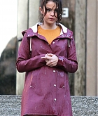 Selena_Gomez_-_Filming_Woody_Allen_in_NYC_on_October_3-09.jpg