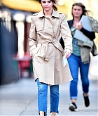 Selena_Gomez_-_Filming_new_Woody_Allen_movie_in_NYC_on_September_11-47.jpg