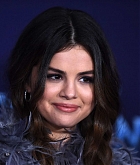Selena_Gomez_-_Frozen_2_premiere_in_Hollywood_November_72C_2019-16.jpg