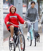 Selena_Gomez_-_Goes_on_a_bike_ride_with_Justin_Bieber_in_LA_on_November_1-12.jpg
