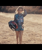Selena_Gomez_-_Harper_s_Bazaar_BTS_2018-06.jpg