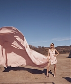 Selena_Gomez_-_Harper_s_Bazaar_March_2018_Issue-49.jpg