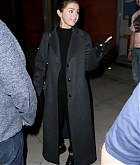Selena_Gomez_-_Heading_to_dinner_in_NYC_on_October_21-09.jpg