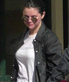 Selena_Gomez_-_Hits_the_gym_for_another_pilates_session_in_West_Hollywood2C_CA_January_282C_2019-04.jpg