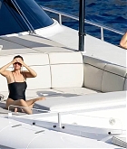 Selena_Gomez_-_In_Italy_0803202262.jpg