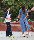 Selena_Gomez_-_In_Los_Angeles_on_June_10-04.jpg
