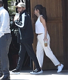 Selena_Gomez_-_In_Los_Angeles_with_The_Weeknd_on_July_23-06.jpg