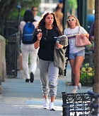 Selena_Gomez_-_In_NYC_July_102C_2018-02.jpg