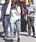 Selena_Gomez_-_In_NYC_on_September_22-06.jpg