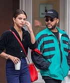 Selena_Gomez_-_In_West_Village2C_NYC_on_September_3-11.jpg