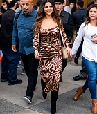 Selena_Gomez_-_Leaving_Z100_on_October_282C_2019-05.jpg
