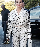 Selena_Gomez_-_Leaving_her_hotel_in_Paris_July_92C_202211.jpg