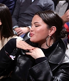 Selena_Gomez_-_Los_Angeles_Lakers_v_Brooklyn_Nets_at_Barclays_Center_in_New_York_January_302C_202301.jpg