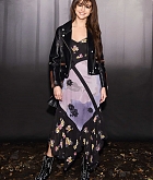 Selena_Gomez_-_NYFW_Coach_1941_on_February_13-05.jpg