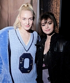 Selena_Gomez_-_NYFW_Coach_1941_on_February_13-07.jpg