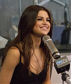 Selena_Gomez_-_On_Air_with_Ryan_Seacrest_on_June_9-05.jpg