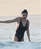 Selena_Gomez_-_On_the_beach_in_Cabo2C_Mexico_on_December_29-10.jpg