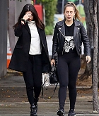 Selena_Gomez_-_Out_and_about_in_Los_Angeles_on_Feb_21-06.jpg