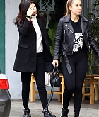 Selena_Gomez_-_Out_and_about_in_Los_Angeles_on_Feb_21-14.jpg