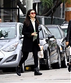 Selena_Gomez_-_Out_and_about_in_Los_Angeles_on_Feb_21-19.jpg