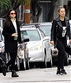 Selena_Gomez_-_Out_and_about_in_Los_Angeles_on_Feb_21-23.jpg