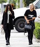Selena_Gomez_-_Out_and_about_in_Los_Angeles_on_Feb_21-38.jpg