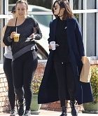 Selena_Gomez_-_Out_for_Breakfast_with_Friends_in_Los_Angeles_on_March_7-07.jpg