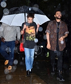 Selena_Gomez_-_Out_with_The_Weeknd_in_New_York_on_September_2-08.jpg