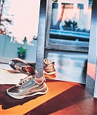 Selena_Gomez_-_Puma_LQDCELL_Shatter_XT_Metal_28201929-04.jpg