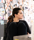 Selena_Gomez_-_Rare_Beauty_28202029-02.jpg