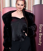 Selena_Gomez_-_Rare_Beauty_Soft_Pinch_Tinted_Lip_Oil_Collection_launch_event_in_New_York_March_292C_202305.jpg